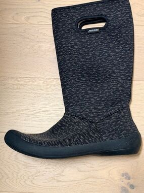 Brand new Bogs waterproof boots